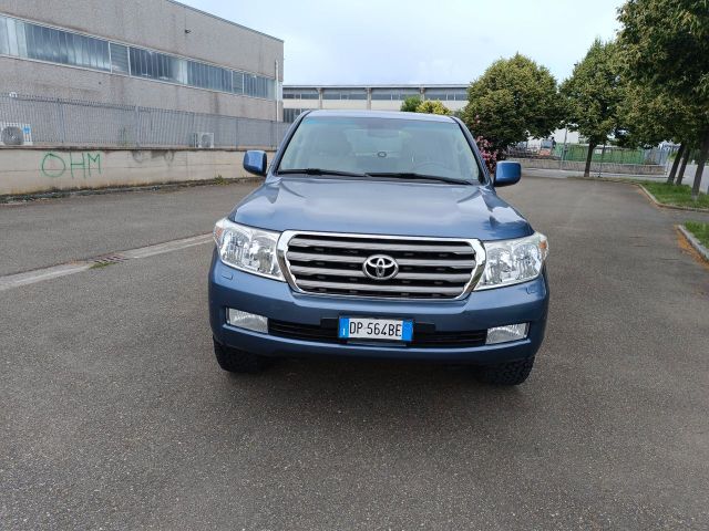 Toyota Land Cruiser Land Cruiser V8 4.5 D4-D 5 p