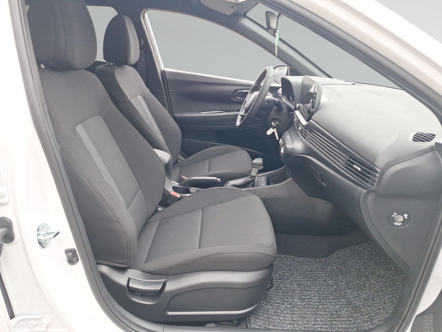 Hyundai i20 1.0T DCT BLACKLINE LED SHZ LHZ Navi Bose, миниатюра 11