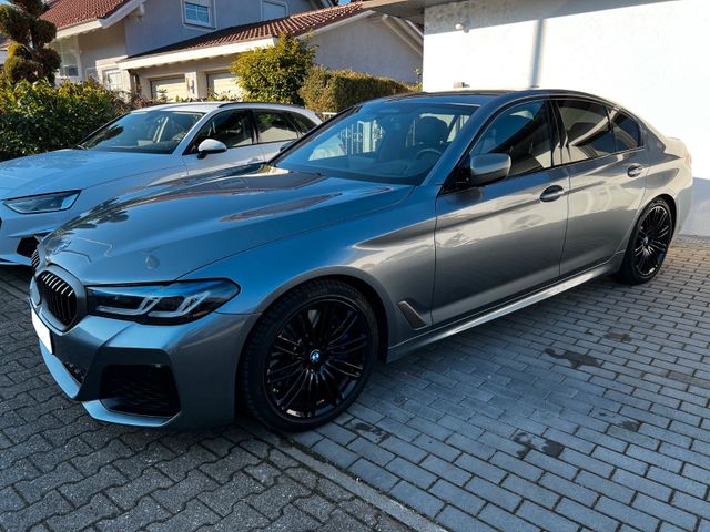 BMW M550 i xDrive Limo 1.Hand Scheckheft Top Zustand