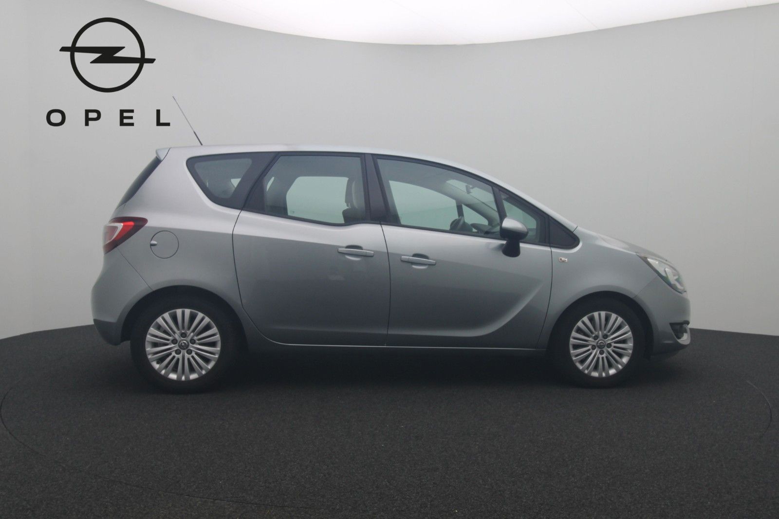 Fahrzeugabbildung Opel Meriva Active