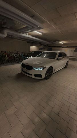 BMW 540i M Paket x Drive (tausche gegen Di...