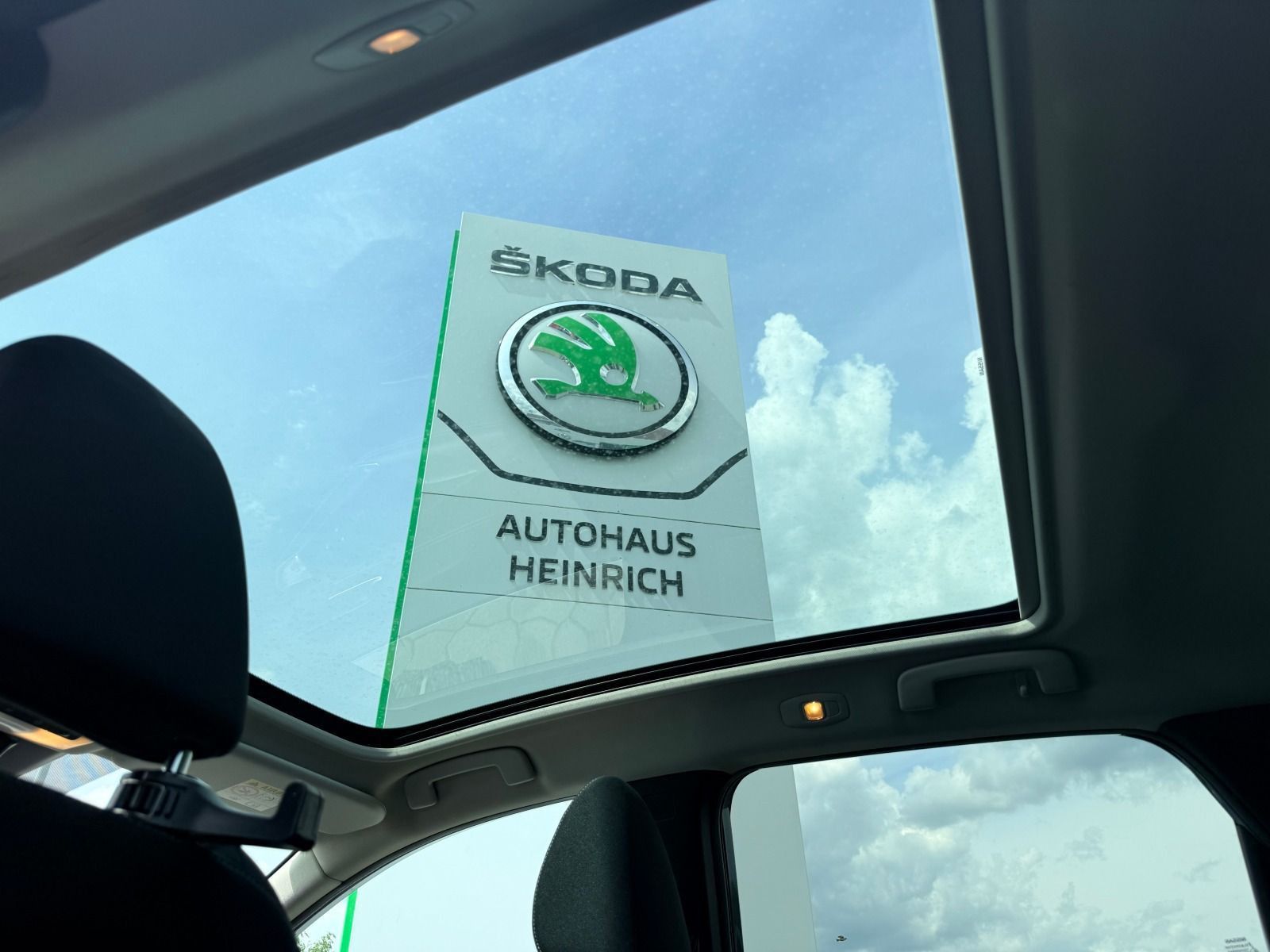 Fahrzeugabbildung Nissan Qashqai 1.3 DIG-T N-Connecta*360°Cam*Head-Up*eHe