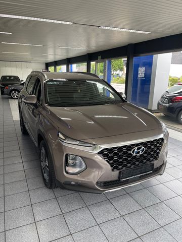 Hyundai Santa Fe Premium 2WD Vollausstattung