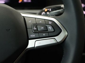 Fahrzeugverkauf 15 Volkswagen Tiguan 1.5 eTSI AHK StHz Schiebedach