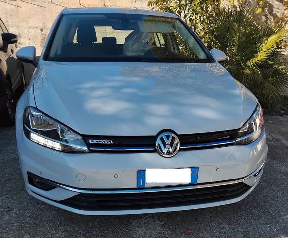 VW Golf