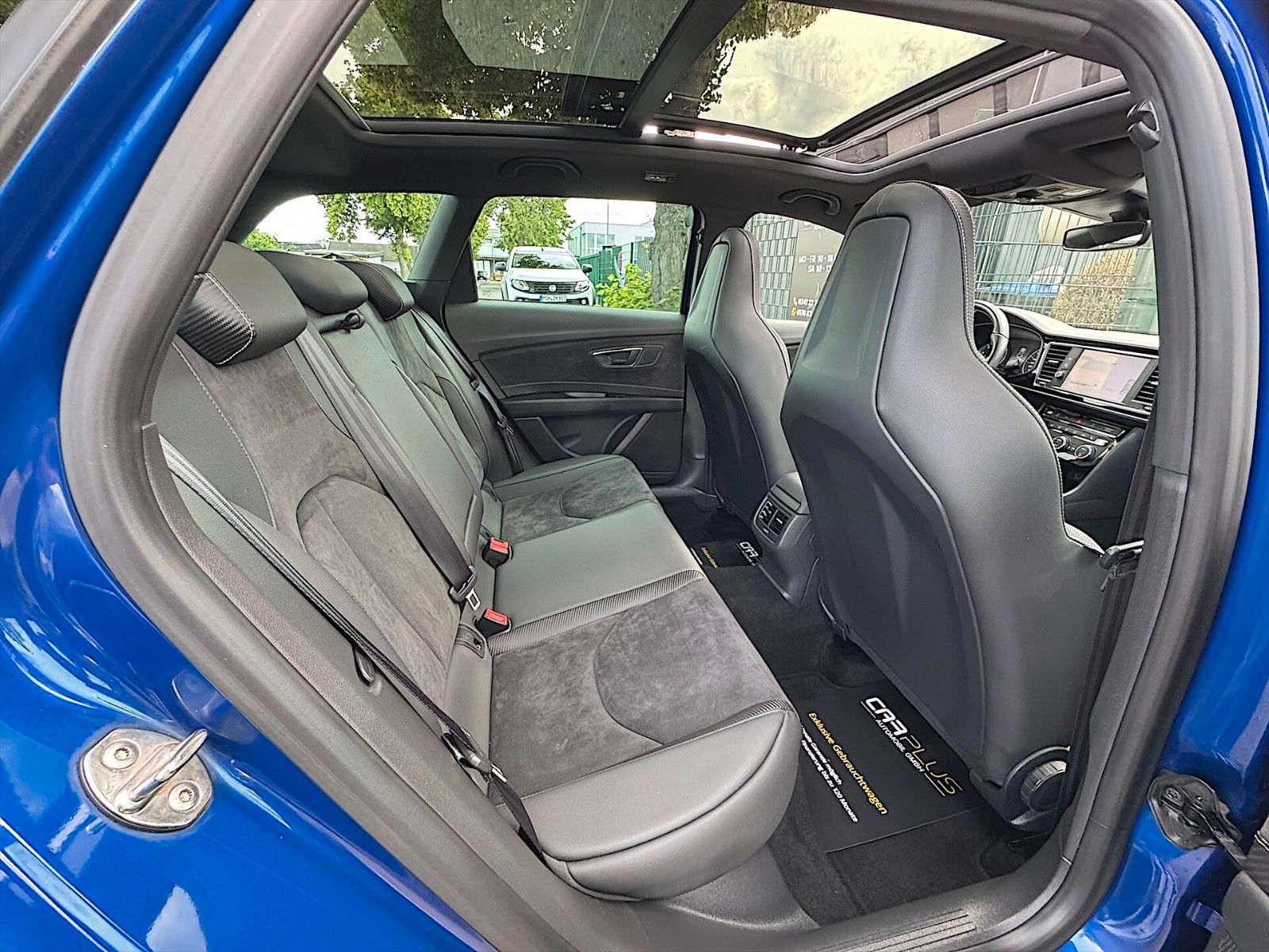 Fahrzeugabbildung SEAT Leon ST Cupra 300 4Drive Performance *LED*Pano*