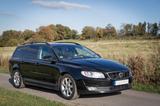 Volvo V70 D3 Linje Svart*Leder*Xenon*Scheckheft
