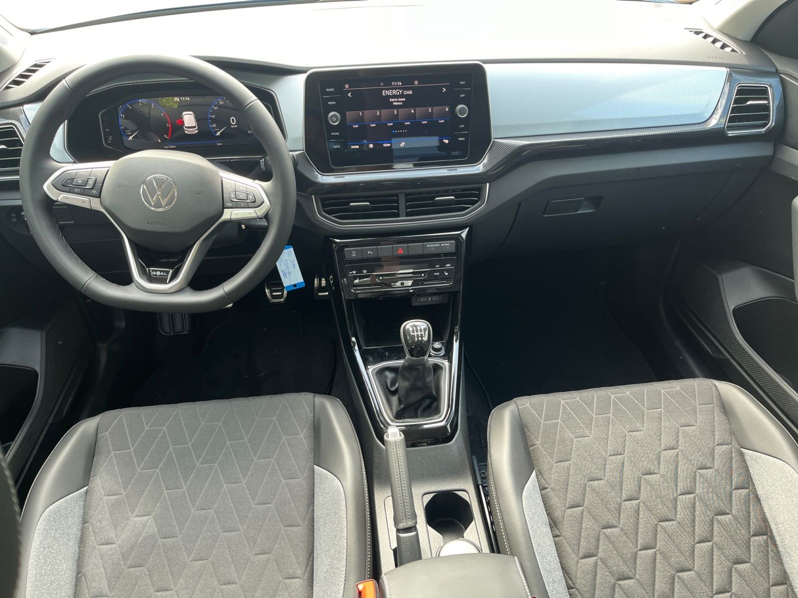 Volkswagen T-Cross - Bild 8