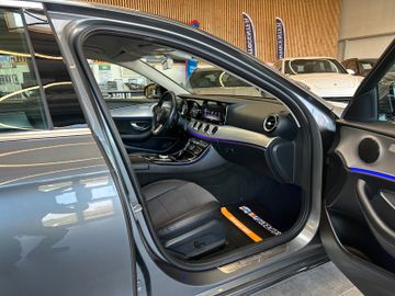 Mercedes-Benz E 400 *4Matic*Avantgarde*Keyless*LED*Kamera*
