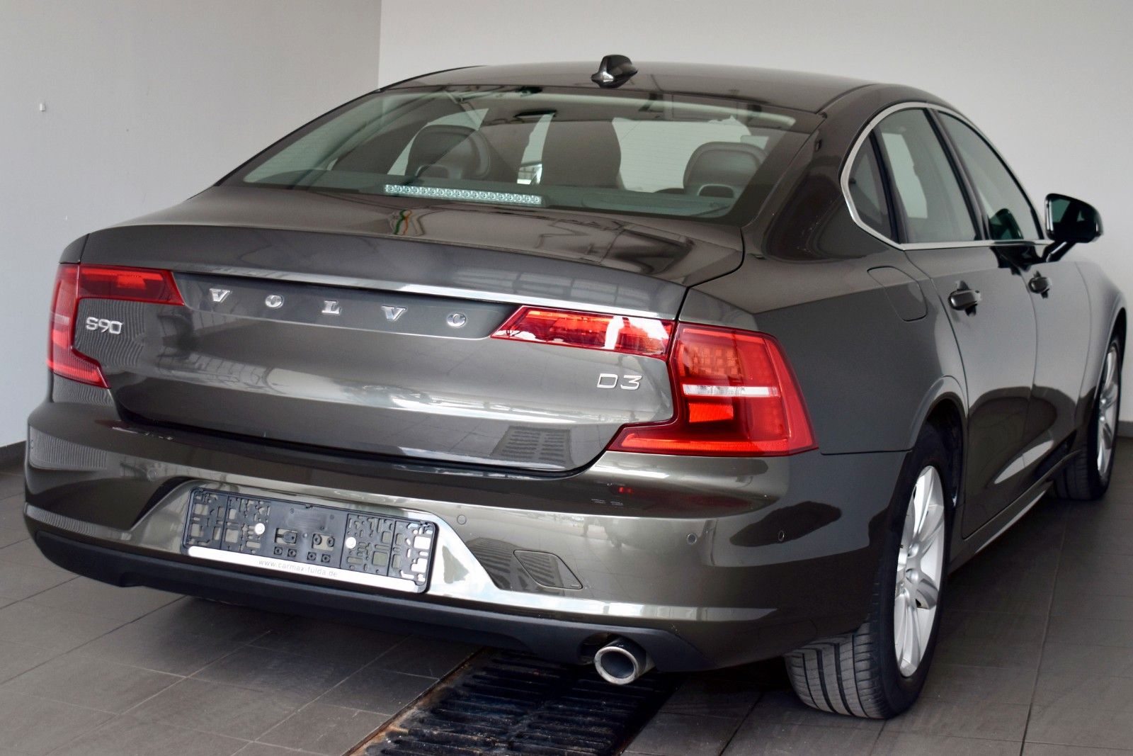 Fahrzeugabbildung Volvo S90 Momentum,Leder,Navi,LED,SH,Schiebedach,ACC