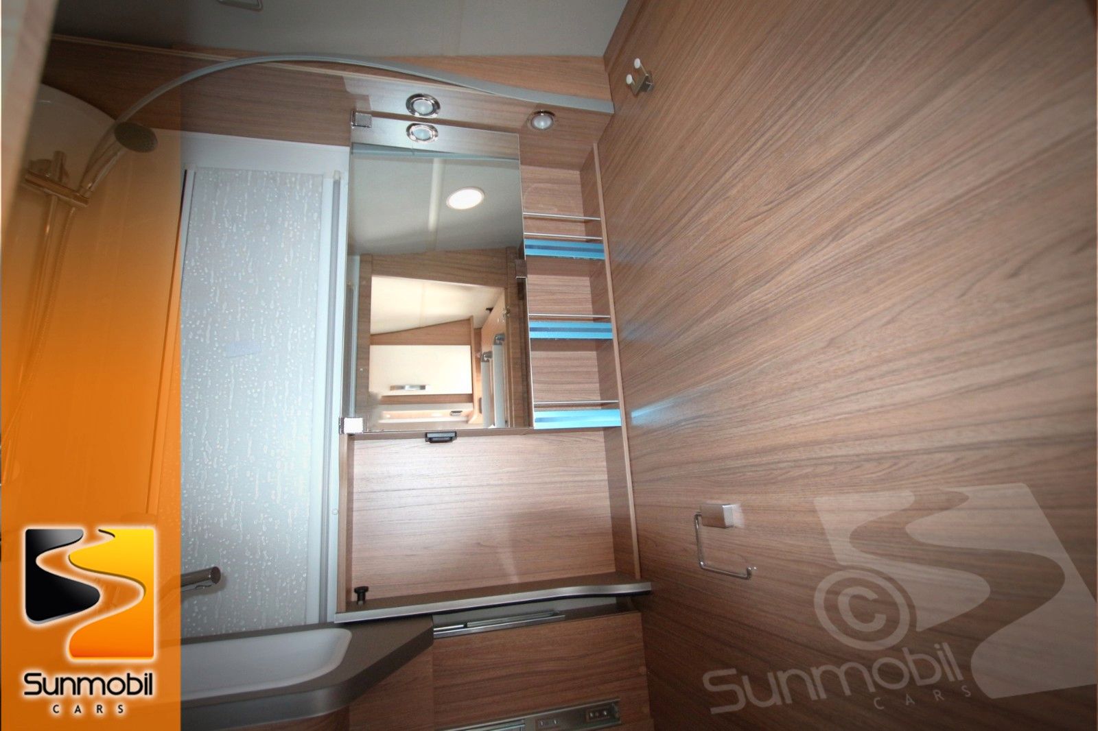 Fahrzeugabbildung Weinsberg CaraSuite 650 MEG Ford Markise Lithium Akku