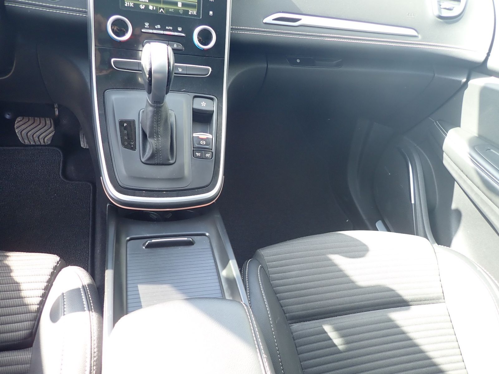 Fahrzeugabbildung Renault Scenic IV BOSE Edition dCi 160