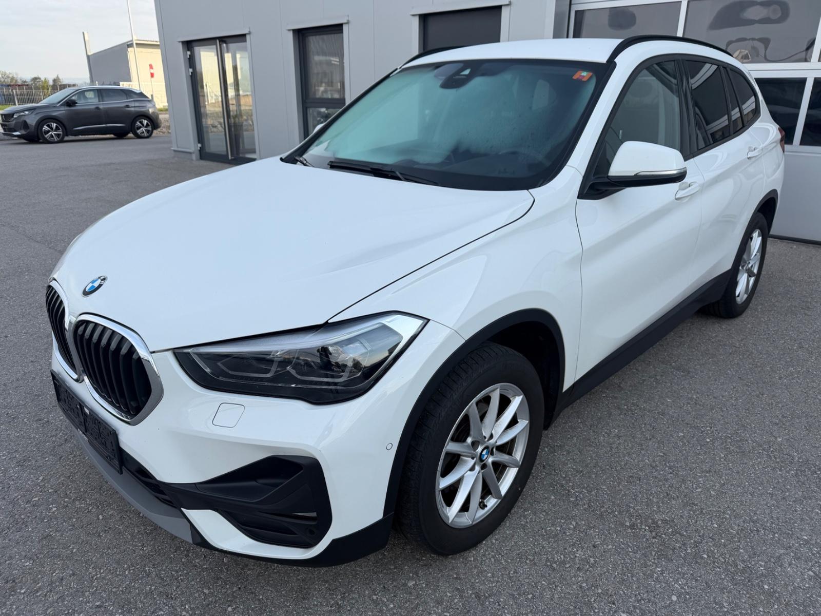 BMW X1 sDrive16d Aut. *LED*NAV*KAM*SPORTSITZ