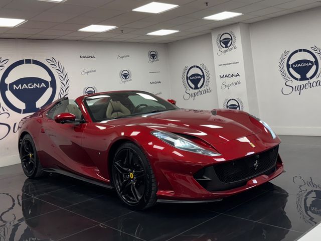 FERRARI 812