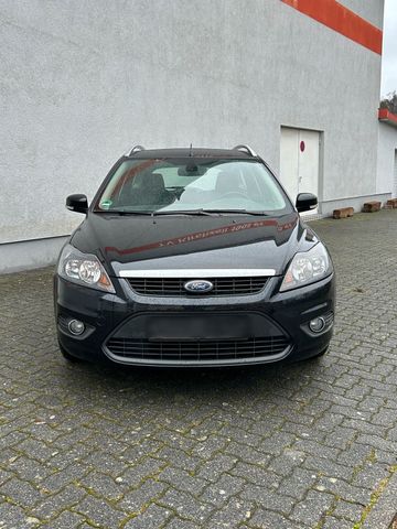 Ford Focus 1.6L Benzin TÜV