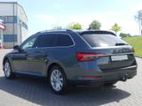 Skoda Superb Combi 2.0 TDI LED AHK Leder ACC Kamera VC - Skoda Superb mit Diesel-Antrieb: Kombi, Automatik