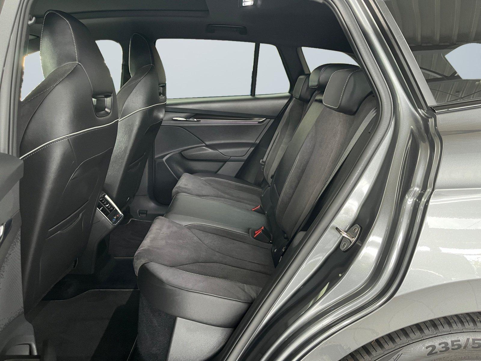Skoda Enyaq 60 Sportline AHK Schwenkbar+Wärmepumpe
