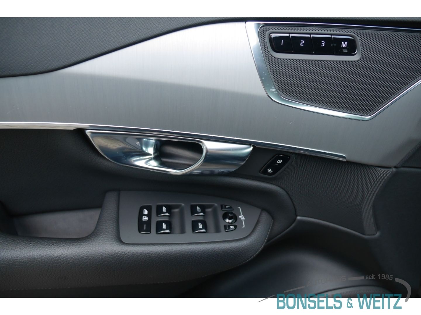 Volvo XC90 Momentum Pro B5 Mild-Hybrid DIESEL AWD AHK  foto 11