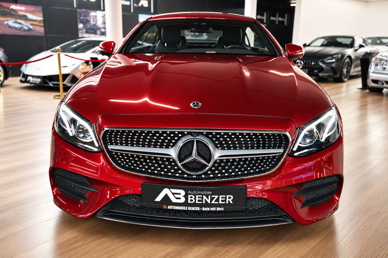 Fahrzeugabbildung Mercedes-Benz E E 300 Coupe *AMG-Line*Ambiente*360°KAM*Memory