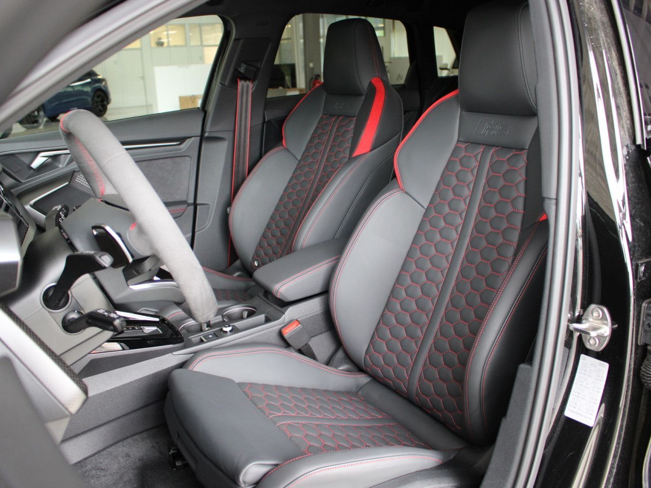 Fahrzeugabbildung Audi RS3 TFSI Sportback quattro