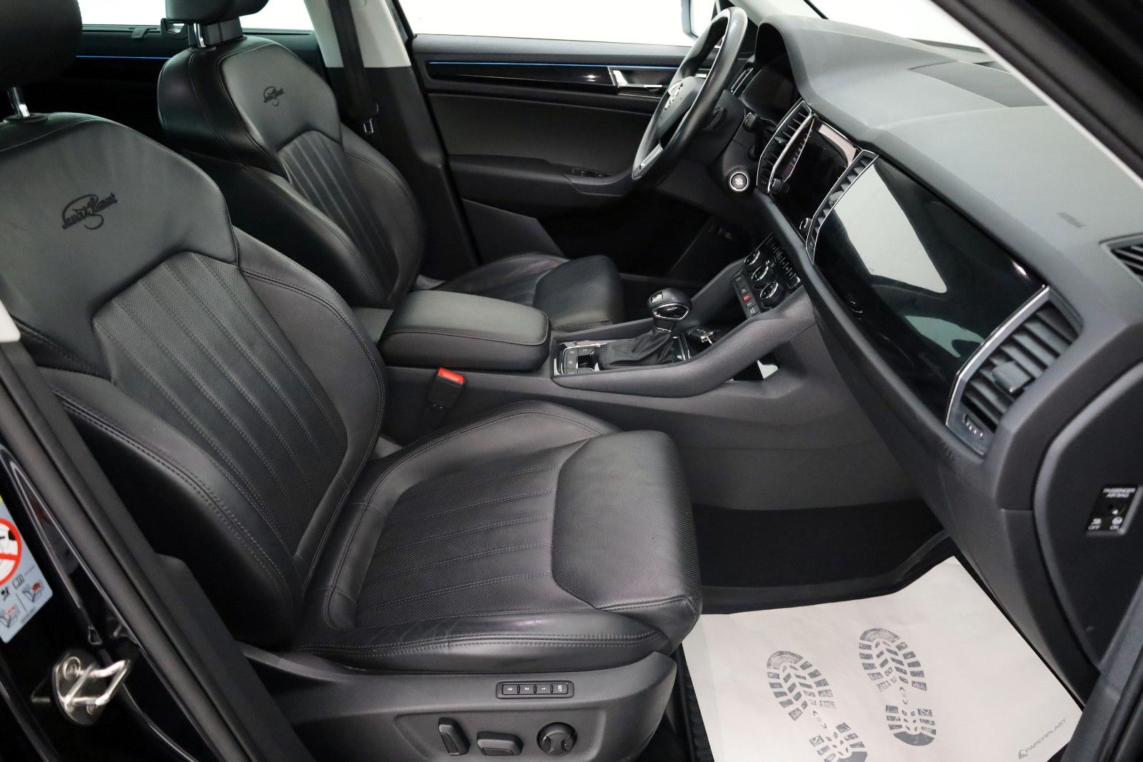 Fahrzeugabbildung SKODA Kodiaq L&K 4x4 Leder,Navi,LED,360°,ACC,AHK,SR+WR