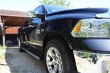 Dodge RAM Laramie 1500 HEMI 5.7L V8 Crew Cab - Dodge RAM: 1500 Crew Cab Laramie