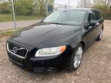 Volvo V70 Kombi Kinetic - gebrauchte Volvo V70 aus dem Jahr 2010