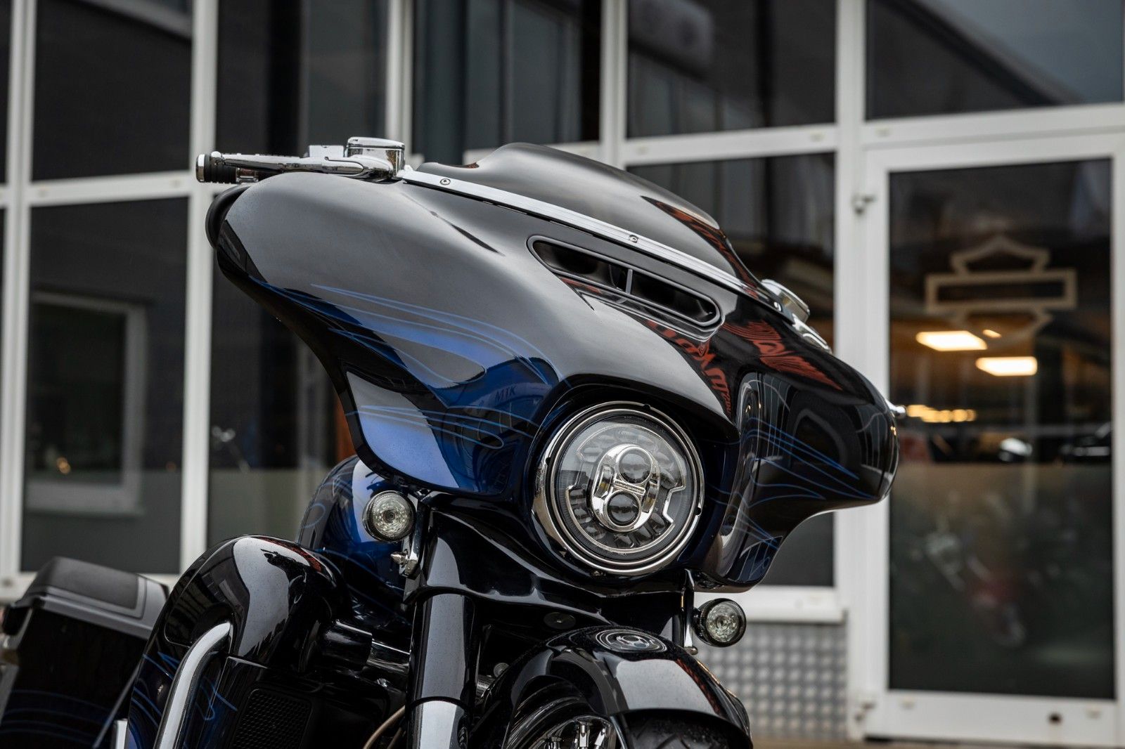 Fahrzeugabbildung Harley-Davidson CVO STREET GLIDE 110 FLHXSE - Jekill&Hyde-26Zoll