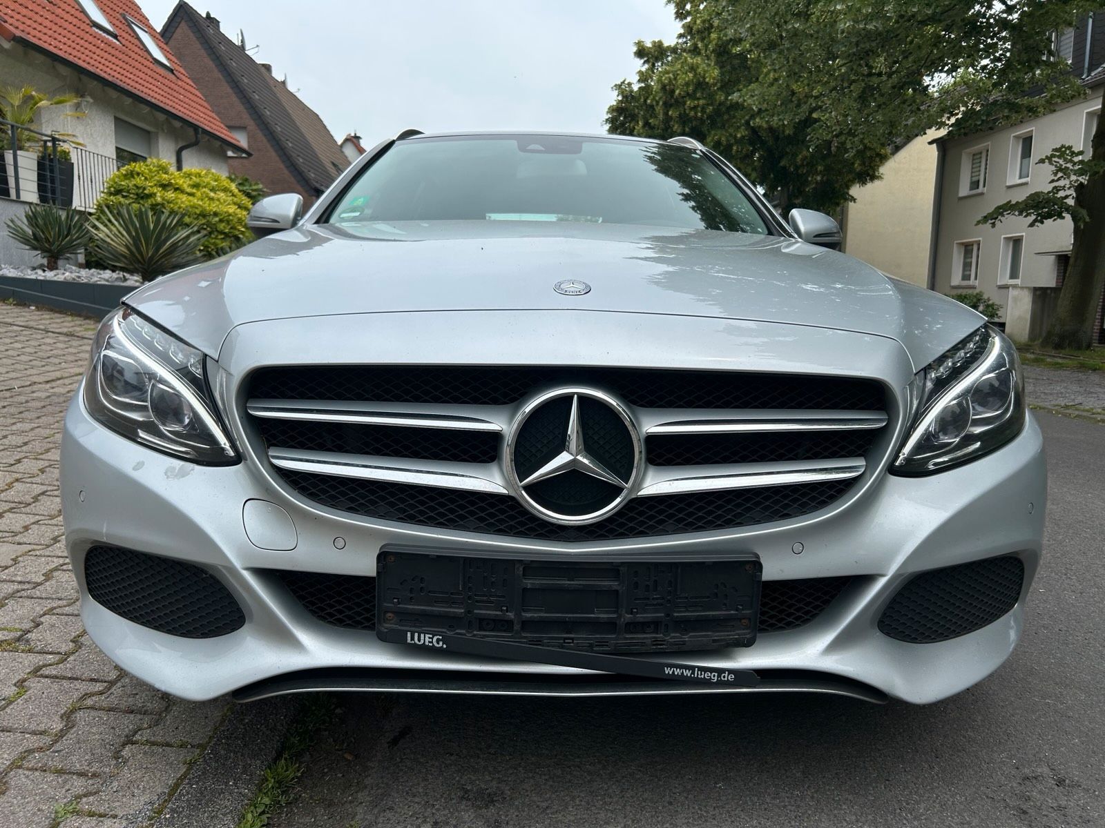 MERCEDES-BENZ C 180