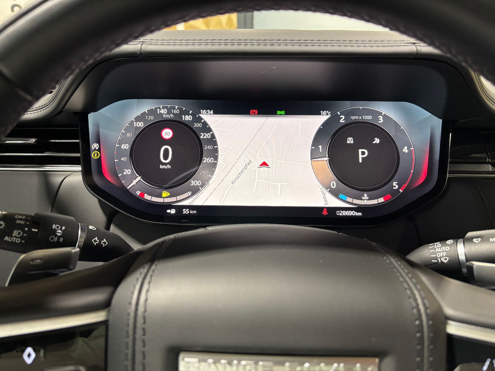 Fahrzeugabbildung Land Rover D350 First Edition/Autobiography/Fond-TV/VOLL