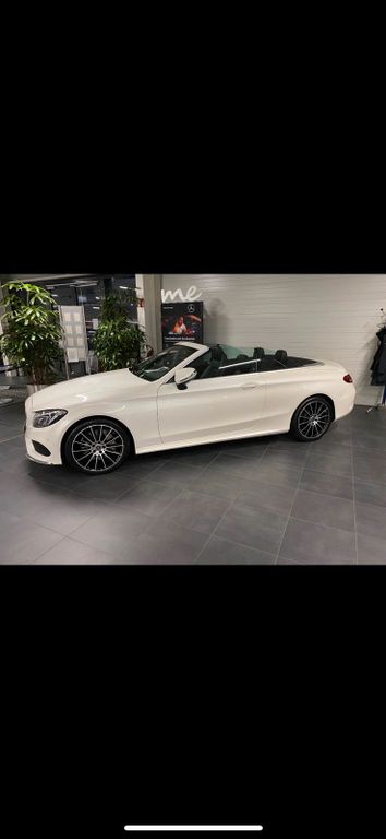 Image of Mercedes-Benz C 300