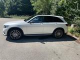 Mercedes-Benz GLC 300 4M AMG L| Pano|Distr.|360°| SHZ|AHK|Burm - Mercedes-Benz GLC 300: Vollleder, Luftfederung, Geländewagen