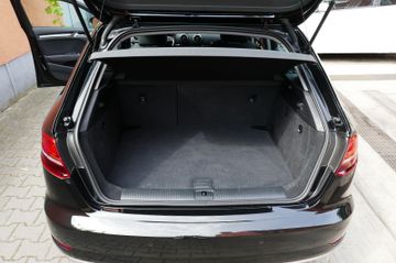 Fahrzeugabbildung Audi A3 Sportback 35 TFSI sport, Bi-Xenon