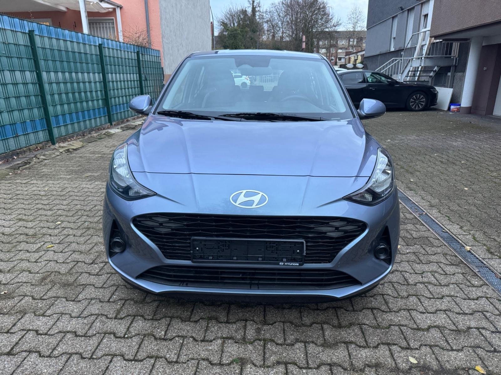 Hyundai i10 1.2 /Automatik/Klima/11000km