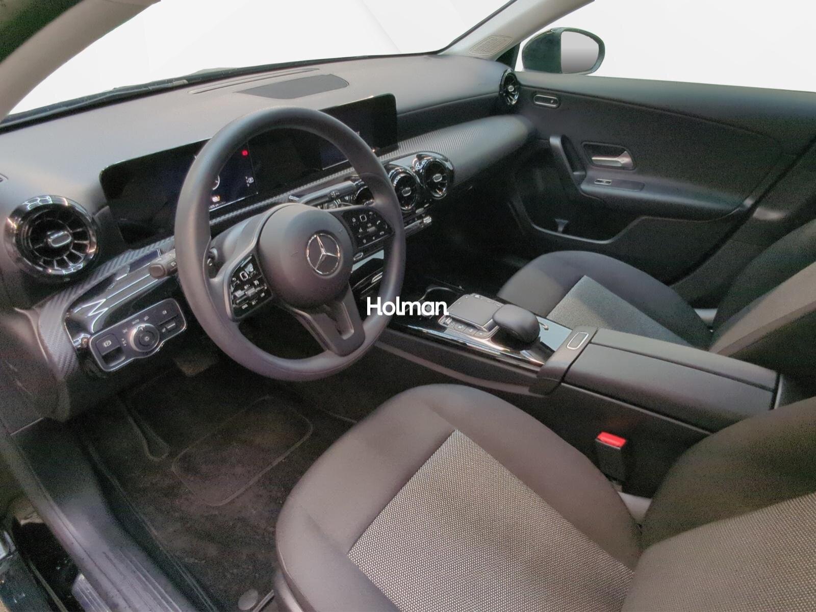 Mercedes-Benz A 250 e 8G MBUX Advanced LED