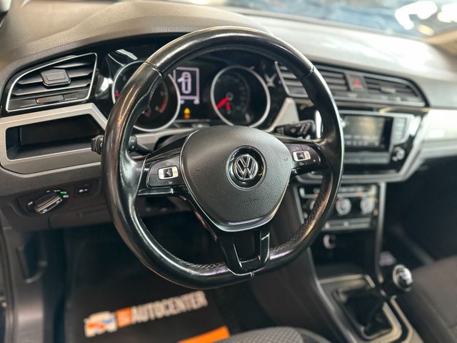 MYAUTOCENTER – Gebraucht- und Jahreswagen mit Werkstattservice in Pfaffenhofen Volkswagen Touran Comfortline BMTStart-Stopp *Pano*AHK*