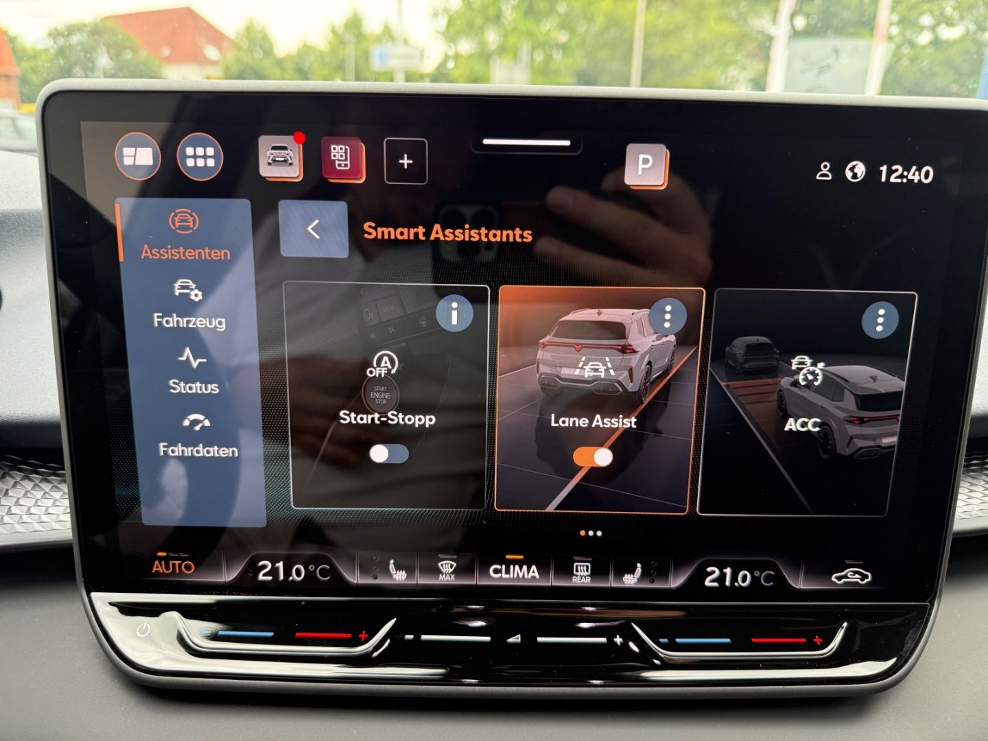 Fahrzeugabbildung CUPRA Terramar 2.0 TSI 4drive VZ HUD AD Pano Navi LED