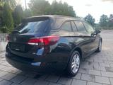 Opel Astra K Sports Tourer Edition Start/Stop - Opel Astra: Schwarz