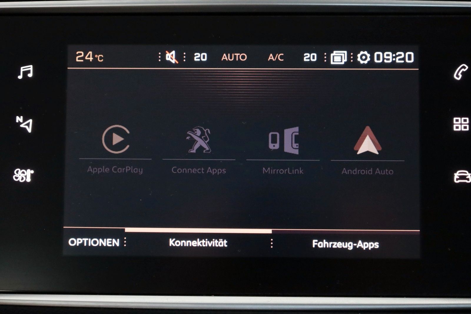 Fahrzeugabbildung Peugeot 308 Active Navi,SH,PDC,Kamera,SR+WR
