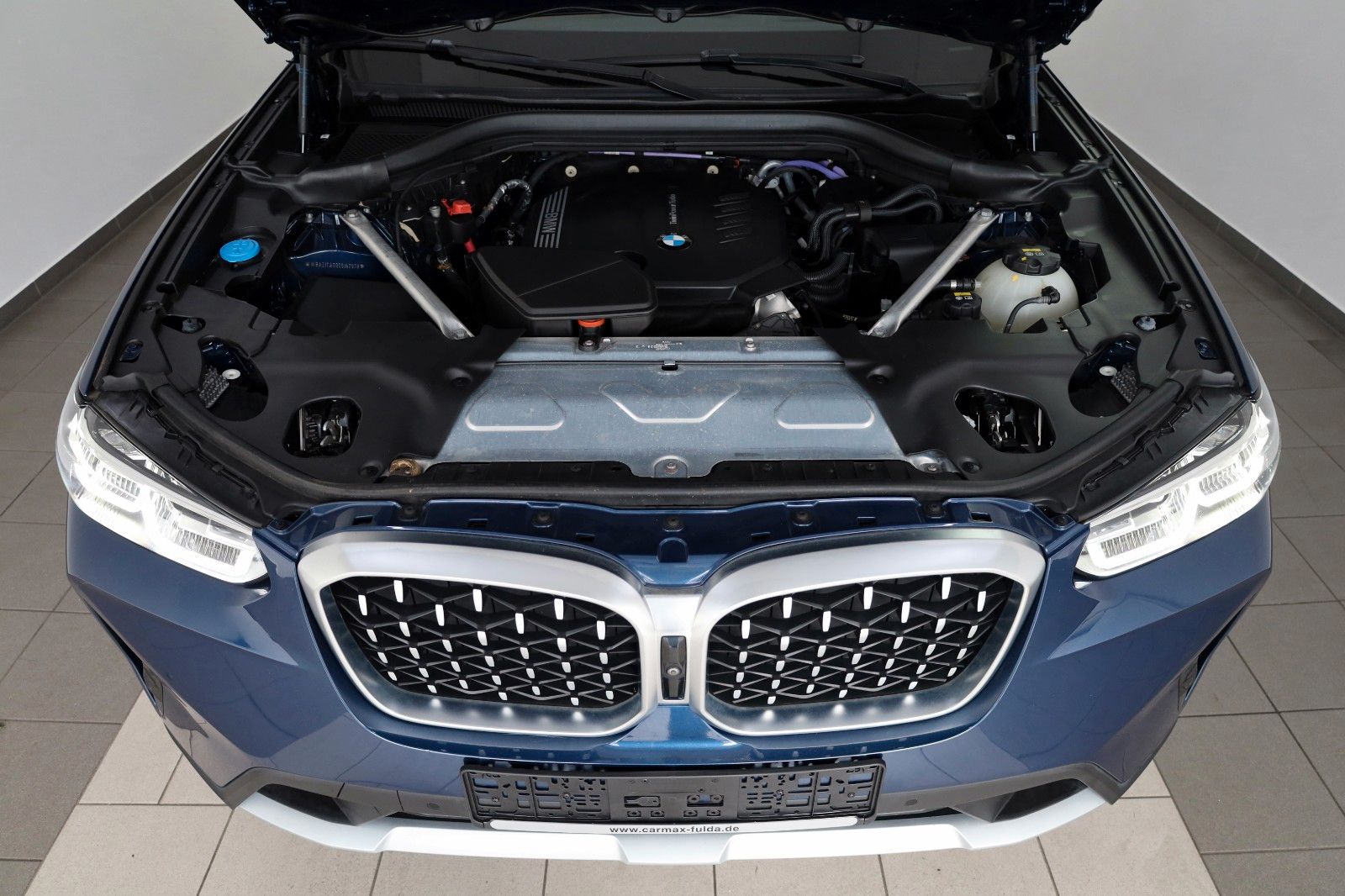 Fahrzeugabbildung BMW X4 xDrive 20 d,Leder,Navi,LED,360Kamera,HUD