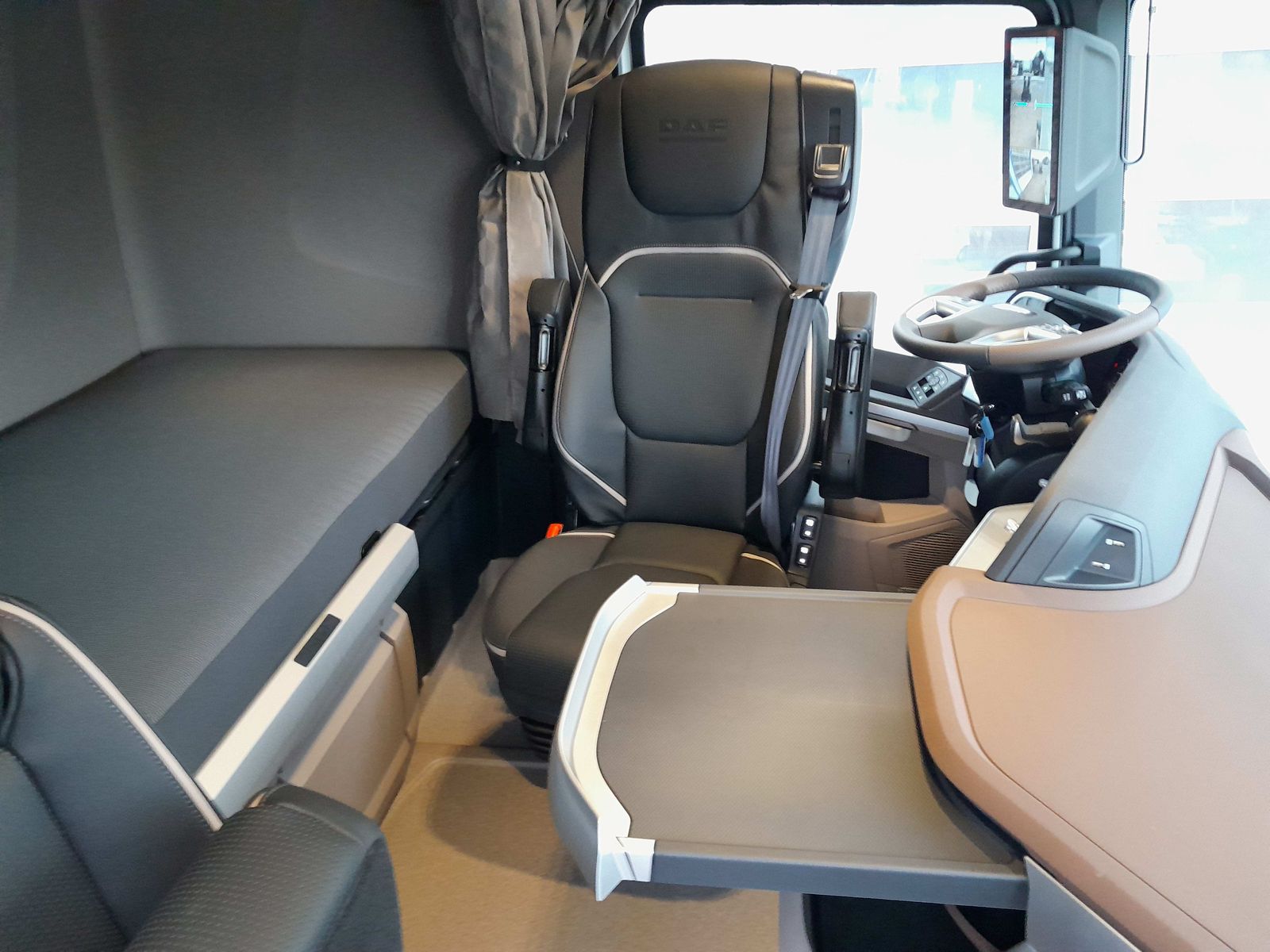 Fahrzeugabbildung DAF XG+ 480 FT