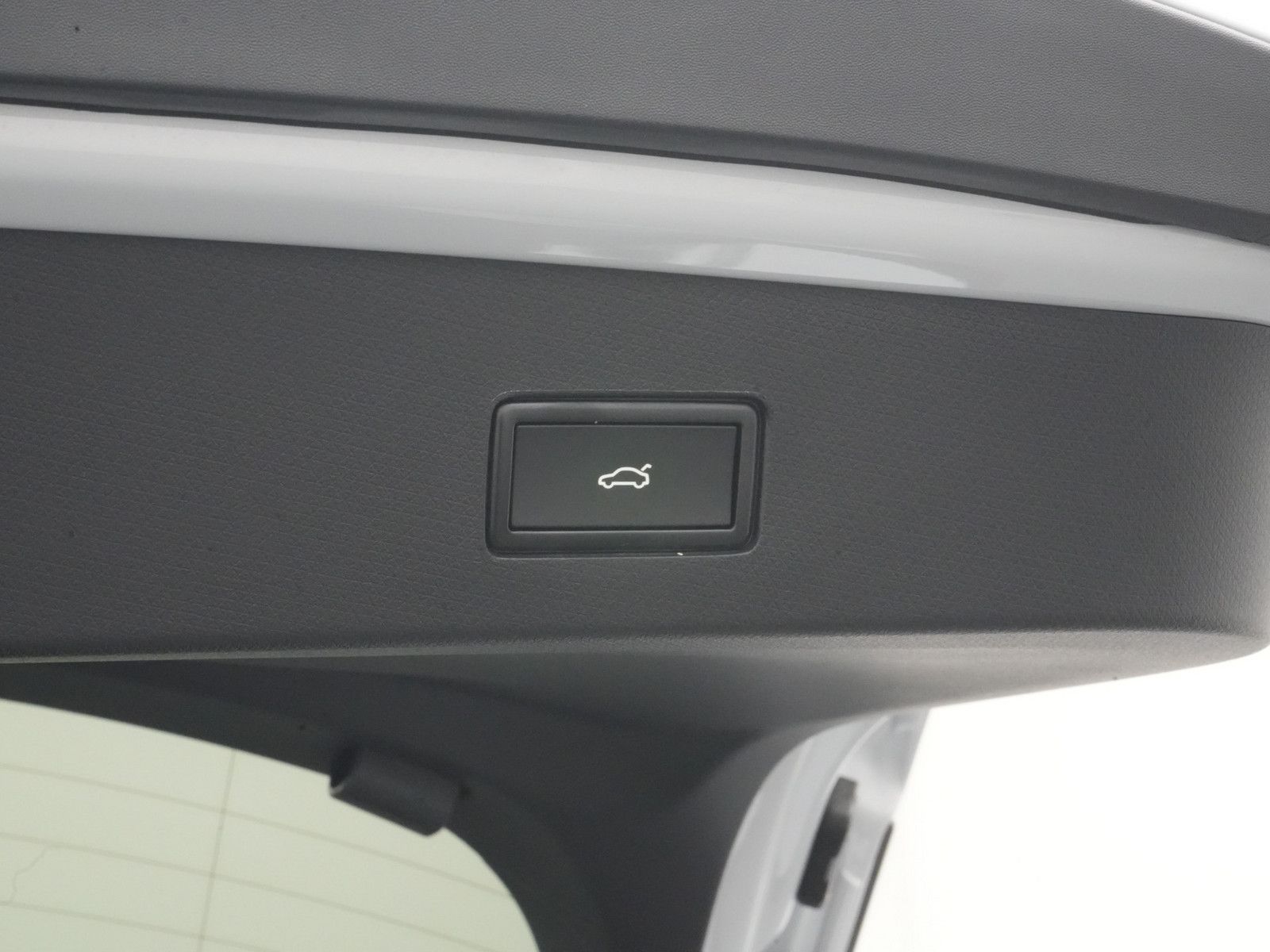 Cupra Tavascan - Bild 12