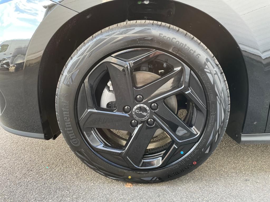 BYD SEAL 6