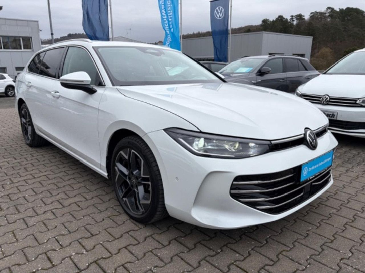 Volkswagen Passat 2.0 TDI 110 kW Elegance Pano Head-Up foto 5