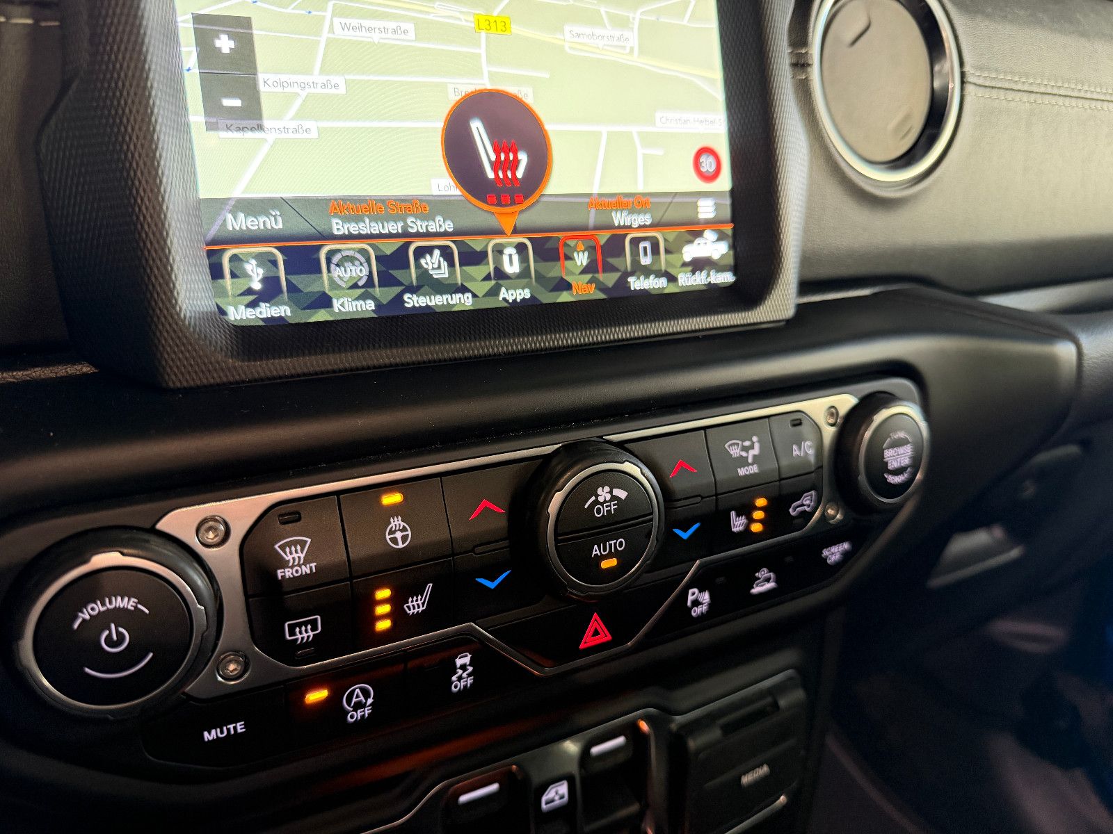 Fahrzeugabbildung Jeep Gladiator Launch Edition 4WD/KAMERA/LEDER/LED/EX