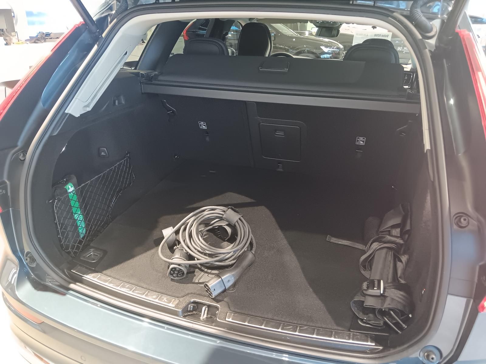 Fahrzeugabbildung Volvo XC60 T6 AWD Recharge Inscription