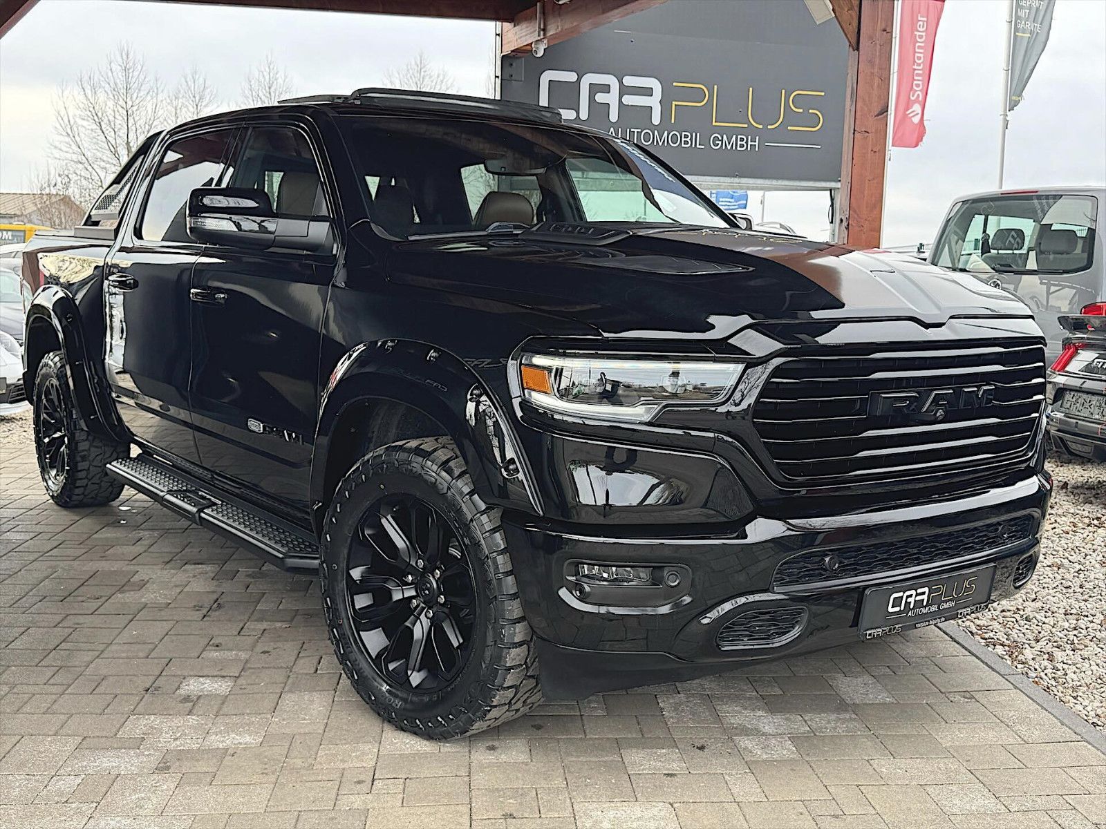 Fahrzeugabbildung Dodge RAM 5.7 V8 LARAMIE LONGHORN 4x4*Pano*360*ACC*19%