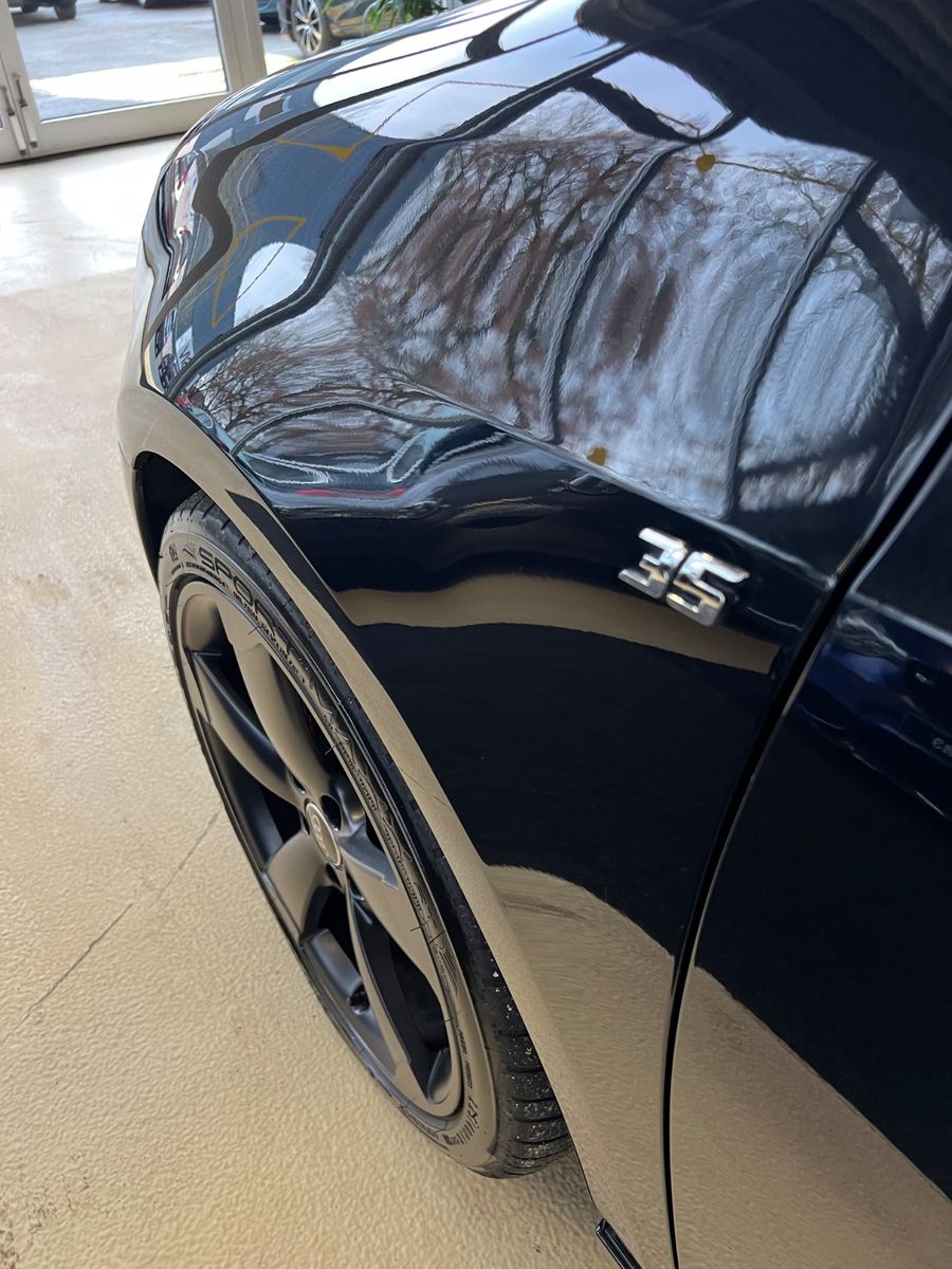 Fahrzeugabbildung Volkswagen Golf VI GTI Edition 35