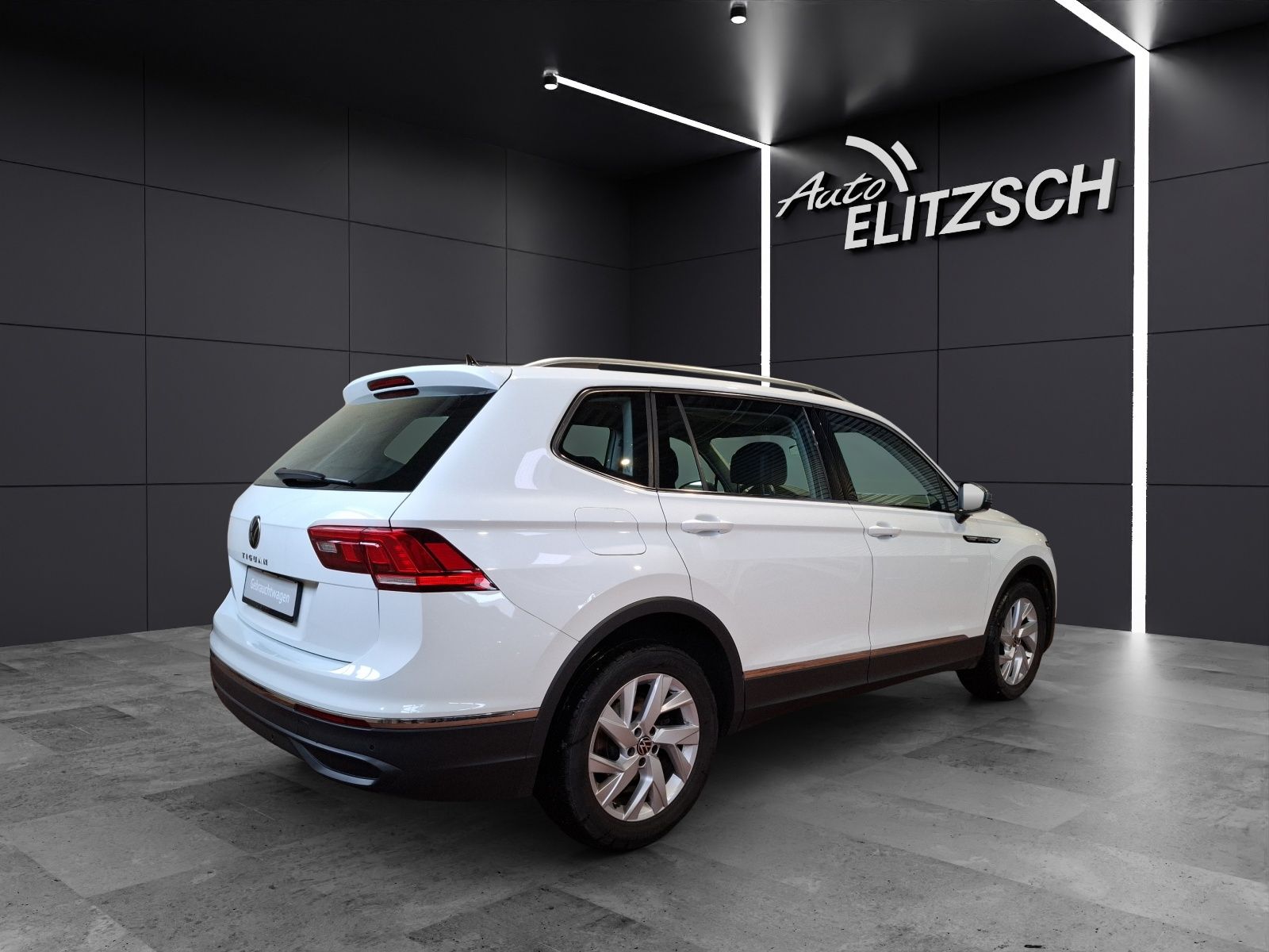 Fahrzeugabbildung Volkswagen Tiguan Allspace TSI Life LED APP AID ACC PDC SH