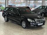 Mercedes-Benz E 220 CDI T-Modell/Elegance/Navi/GSD/PDC/2.Hand - Mercedes-Benz E 220: Cdi Elegance
